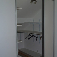 Stauraum schaffen, begehbarer Kleiderschrank Stauraum schaffen, begehbarer Kleiderschrank