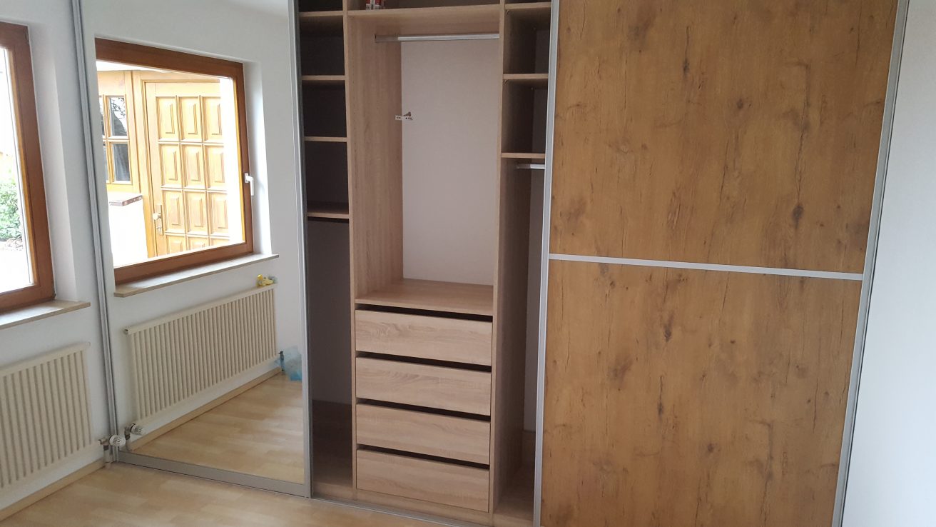 Einbauschrank